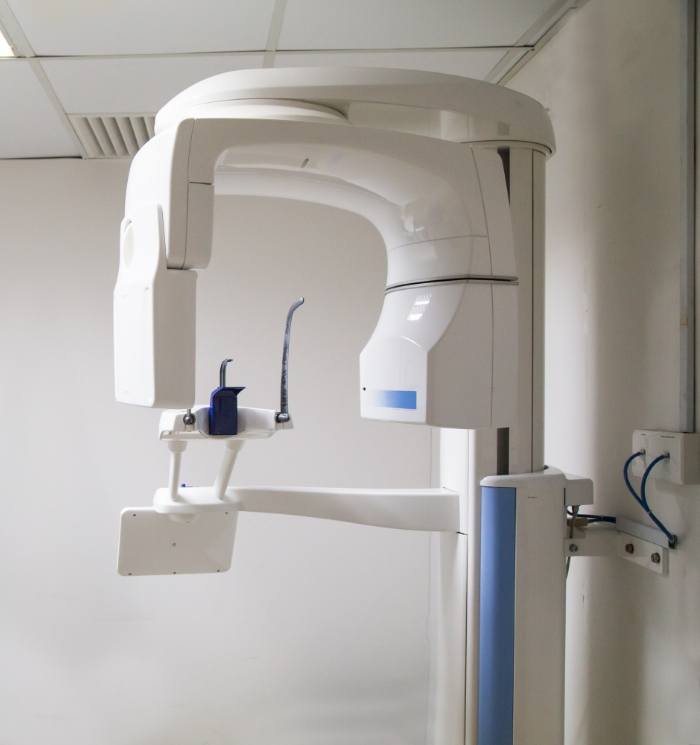 Cone beam C T dental scanner