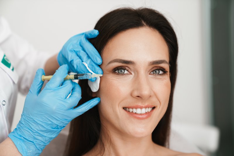 Woman receiving BOTOX